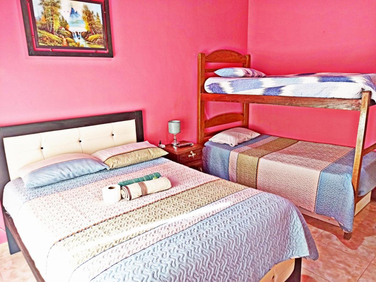 Bed and Breakfast Residencial Moroni - Alojamiento En Кочабамба Экстерьер фото